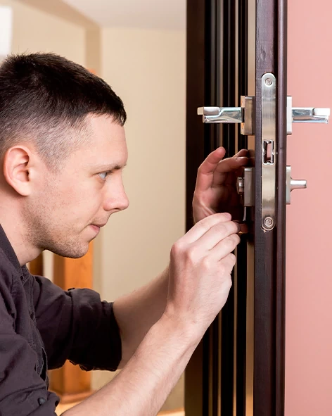 : Professional Locksmith For Commercial And Residential Locksmith Services in Mount Prospect